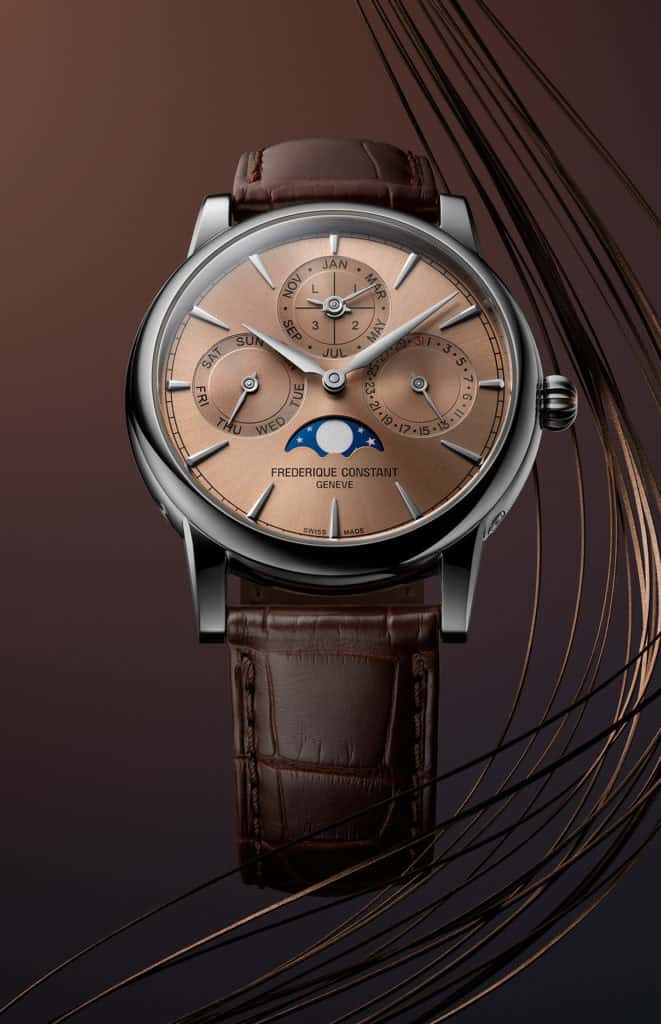 Montre Frédérique Constant avec cadran brun et complications horlogères.